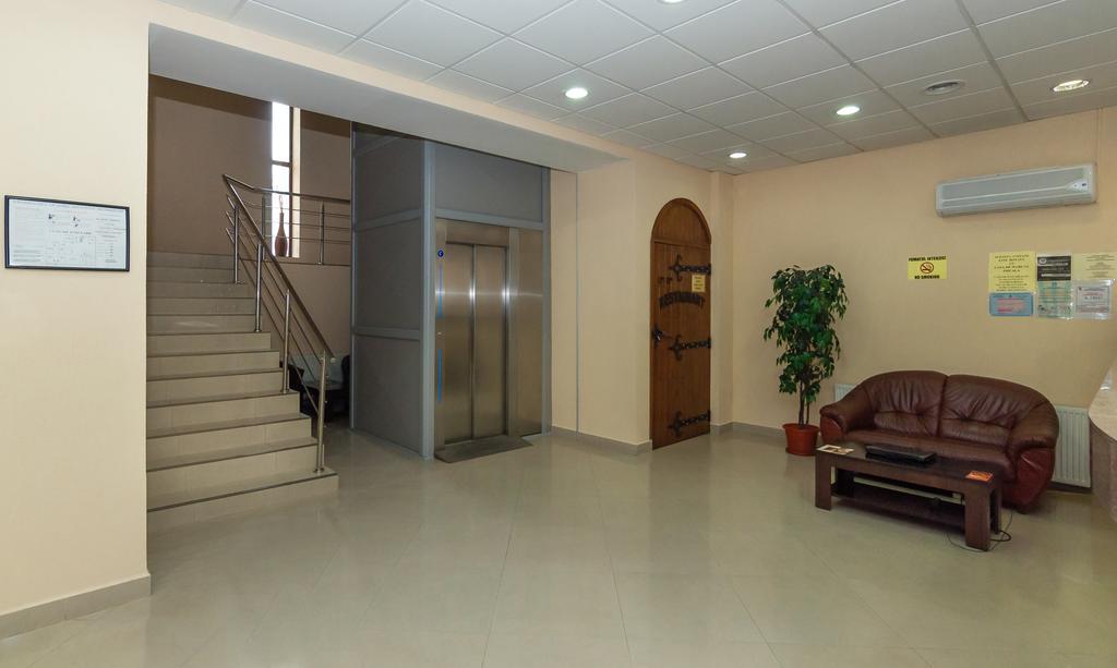 Hotel Magnus Galati Exterior photo