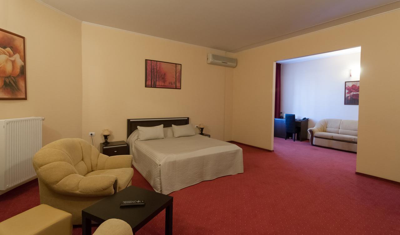 Hotel Magnus Galati Exterior photo