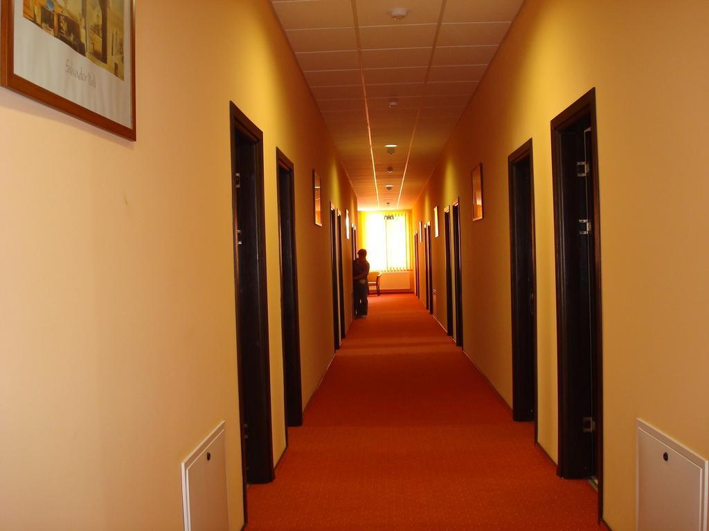 Hotel Magnus Galati Exterior photo